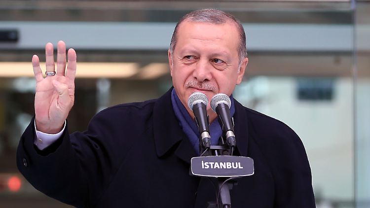 Der türkische Staatspräsident Recep Tayyip Erdogan kündigt an, am Dienstag eine umfassende Erklärung zum Mordfall Khashoggi abgeben zu wollen.