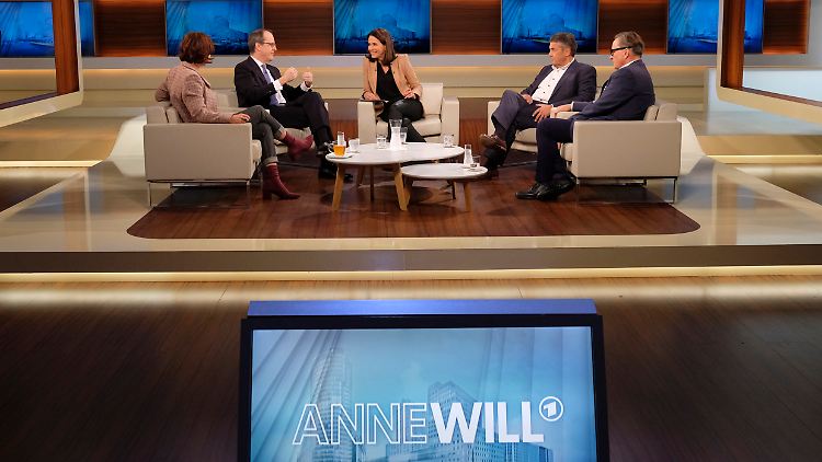 Wills Gäste, von links nach rechts: Annette Dittert, Sir Sebastian Wood, Sigmar Gabriel, Dirk Schümer