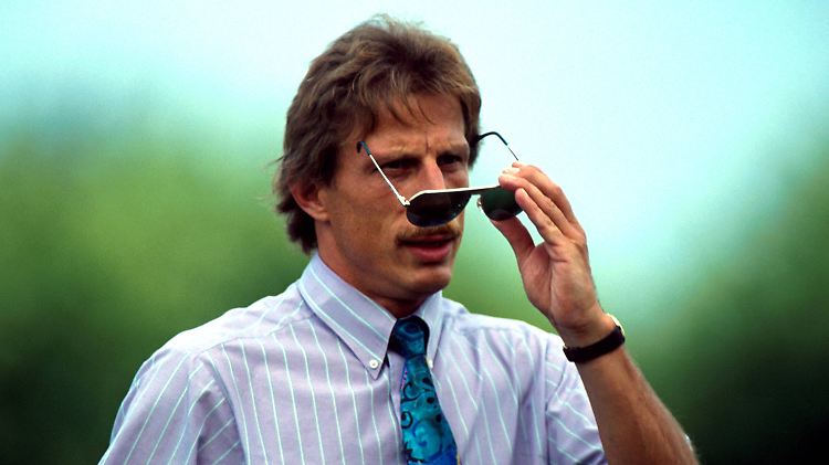 Gestatten: Christoph Daum, Fußball-Legende und Makkaroni-Fan.