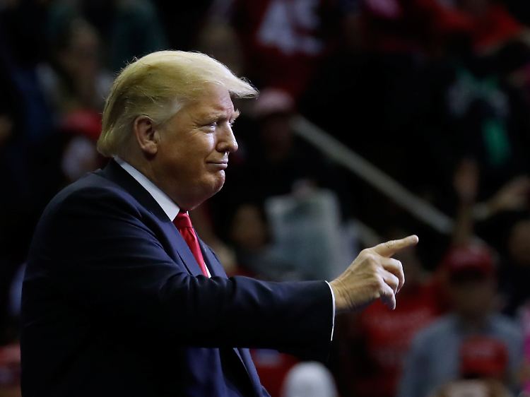 Trump in seinem Element: Wahlkampf für Ted Cruz und Seitenhiebe in Richtung Mexiko.