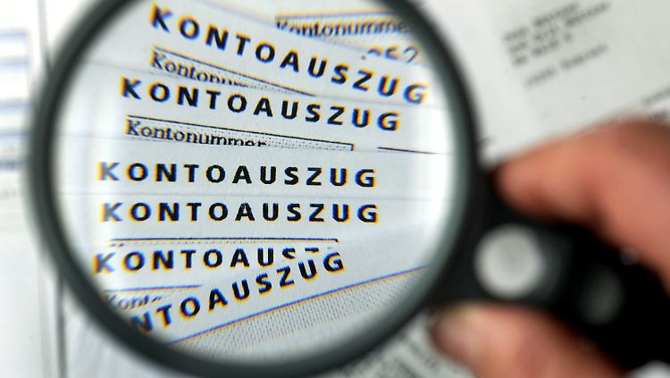 Fast zwei Drittel der Befragten beurteilen ihre finanzielle Situation als gut oder sehr gut.
