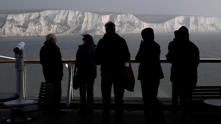 Die Kreideklippen von Dover: Im Fall eines ungeregelten Brexit wird der Ärmelkanal zu einer Barriere im freien Warenverkehr.