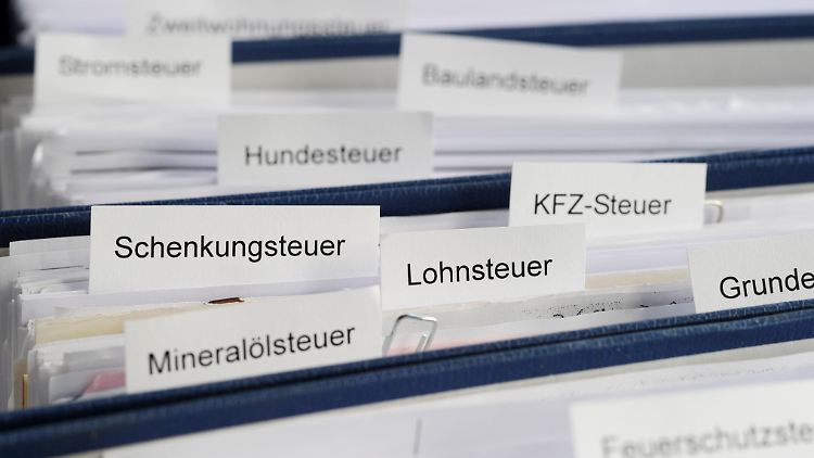 Bund, Länder und Gemeinden können in diesem Jahr mit 3,2 Milliarden Euro mehr rechnen als im Frühjahr geschätzt.