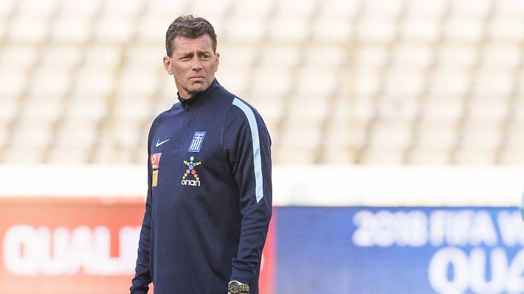 Skibbe war einst engagiert worden, um die Griechen zu einem Team zu formen.