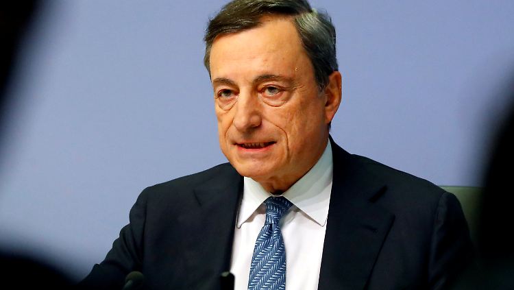 "Ich persönlich bin zuversichtlich, dass eine Übereinkunft gefunden werden wird", sagt Mario Draghi über den Streit zwischen Italien und der EU.