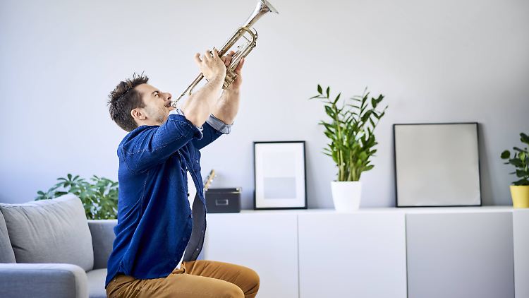 In der Regel gelten zwei bis drei Stunden Musik am Tag als zumutbar.