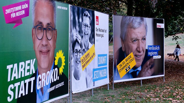 Plakate von Tarek Al-Wazir, Thorsten Schäfer-Gümbel und Volker Bouffier (v.l.n.r.) in Hessen.