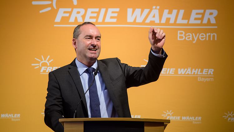 Parteichef Aiwanger bedankt sich für den "grandiosen Vertrauensbeweis" der Basis.