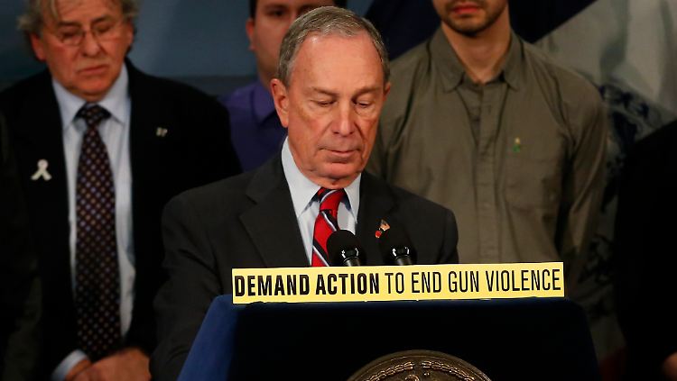 Ein Großteil der finanziellen Unterstützung kommt von New Yorks Ex-Bürgermeister und Milliardär Michael Bloomberg.