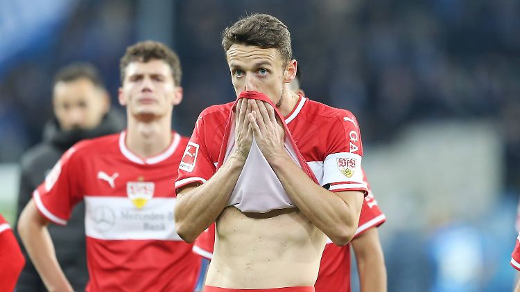 Die Enttäuschung ist auch Stuttgart-Routinier Christian Gentner ins Gesicht geschrieben.
