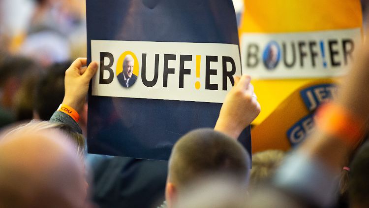 Nur zwei Prozent der CDU-Abwanderer haben wegen ihrer Unzufriedenheit mit Volker Bouffier eine andere Partei gewählt. 