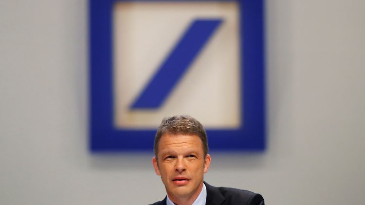 "Bullshit": Christian Sewing hält angeblich nichts von einer Fusion mit der Commerzbank.