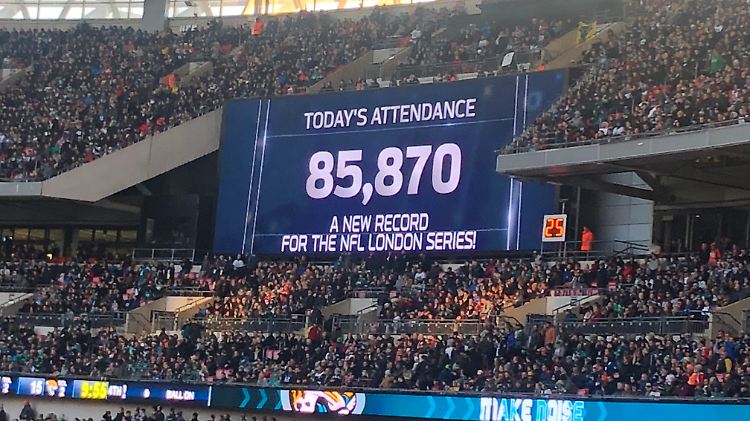 Ausverkauftes Wembley-Stadion - beim Football.