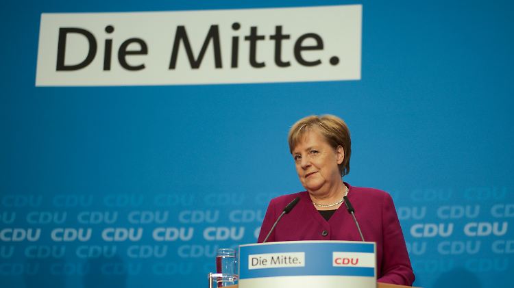 Merkel tritt den geordneten Rückzug an. Auf den Parteivorsitz der CDU will sie künftig verzichten, als Kanzlerkandidatin will sie noch noch einmal antreten.