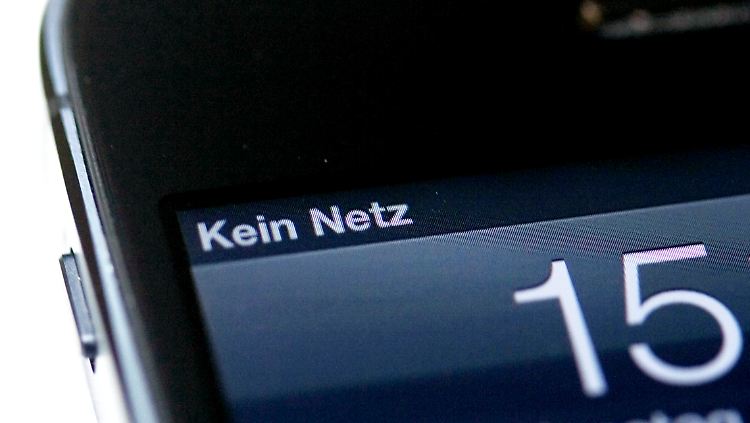 "Der Zustand, den wir jetzt haben, ist für eine Wirtschaftsnation untragbar", sagt Verkehrsminister Scheuer.