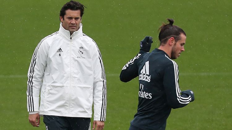 Der bisherige Trainer der B-Elf von Real Madrid, Santiago Solari, hat nun vorerst beim Starensemble um Gareth Bale das Sagen.