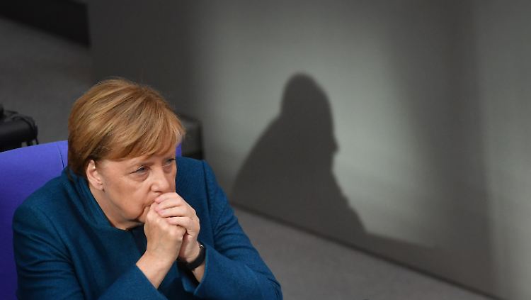 Angela Merkel wird im Dezember nicht erneut für den Parteivorsitz kandidieren. Wer sie beerben wird, ist noch völlig offen.