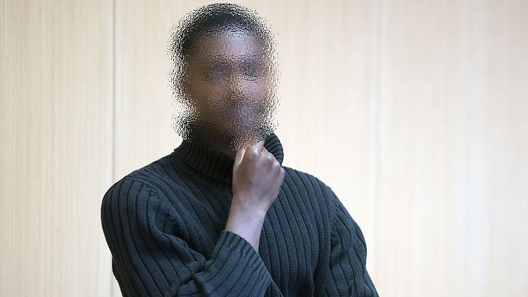 Er soll seinen Vater fast getötet haben: der Ex-DSDS-Kandidat Diego vor Gericht.