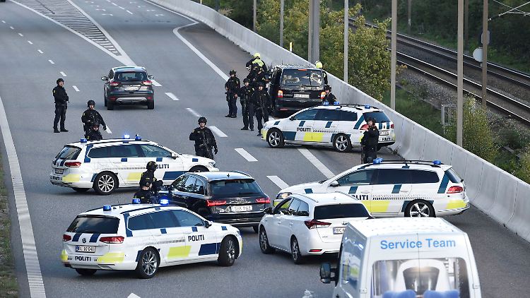Im September sperrte die Polizei im Rahmen einer großen Polizeiaktion die Öresundbrücke bei Kopenhagen.