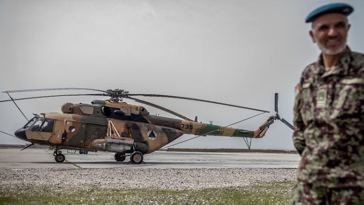 Bei den afghanischen Streitkräften im Einsatz: die Mi-17 sind robuste Transporthubschrauber aus russischer Produktion.