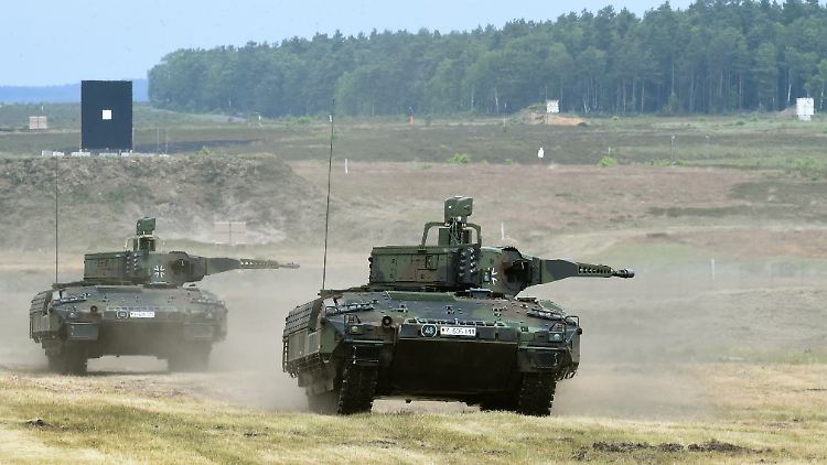 Puma-Panzer der Bundeswehr bei einer Übung