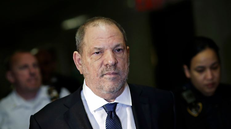 Mehr als hundert Frauen werfen Harvey Weinstein sexuellen Missbrauch oder Belästigung vor.