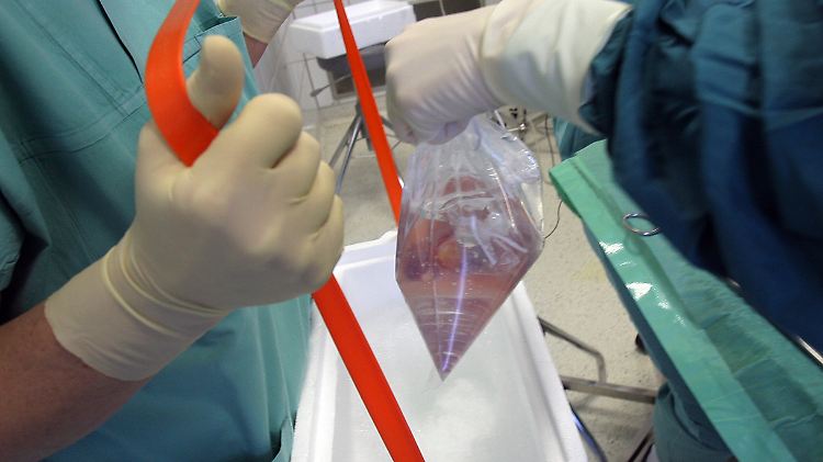 Deutschland ist Schlusslicht in Europa: Seit dem Organspendeskandal 2012 sank die Zahl der Organspenden jährlich. 