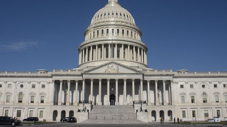 Beide Kammern des Kongresses haben ihren Sitz im Kapitol in Washington.