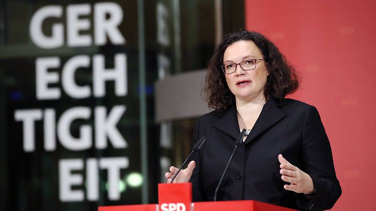 Andrea Nahles weiß nicht, was es bringen soll, wenn man den Parteitag vorzieht.