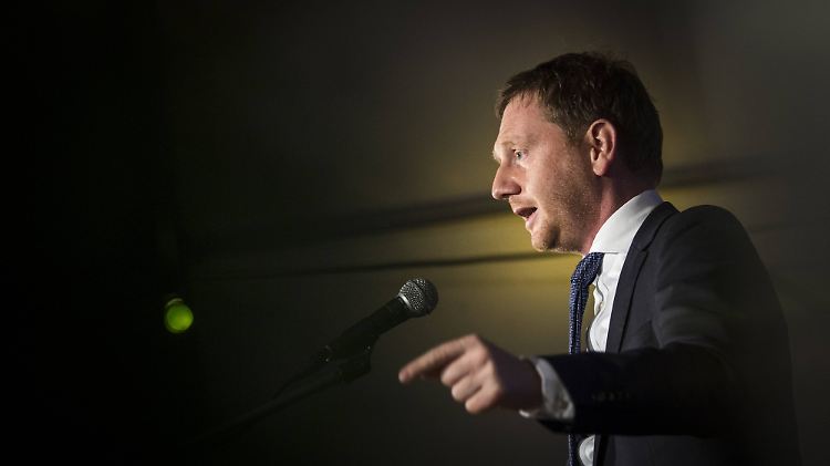 Kretschmer wünscht sich von der Regierung in Sachen UN-Migrationspakt mehr Transparenz.