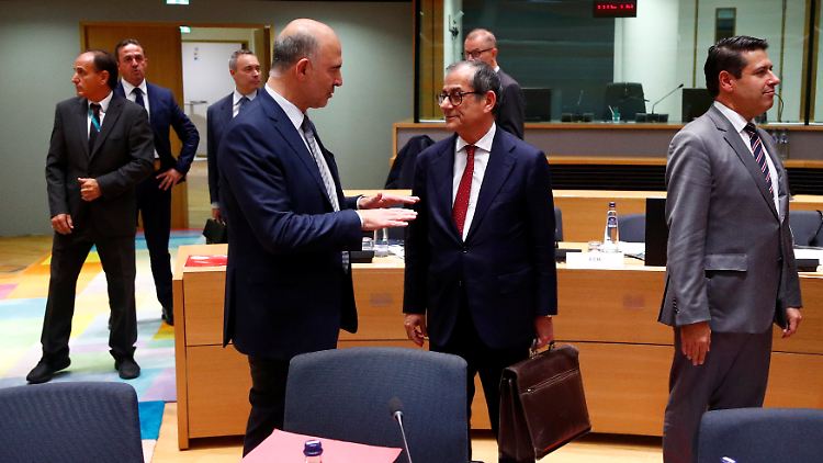 Italiens Finanzminister Giovani Tria (l.) und EU-Währungskommissar Pierre Moscovici.
