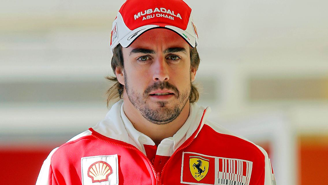 Fernando Alonso war nach Meinung der Teamchefs der Beste - aber der WM-Titel ging an Sebastian Vettel.