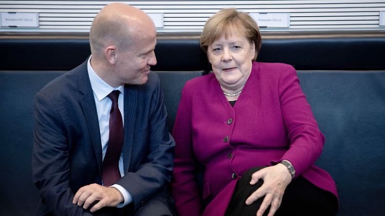 Es seien gute Jahre für die Union und für Deutschland mit Merkel gewesen, sagte Brinkhaus.