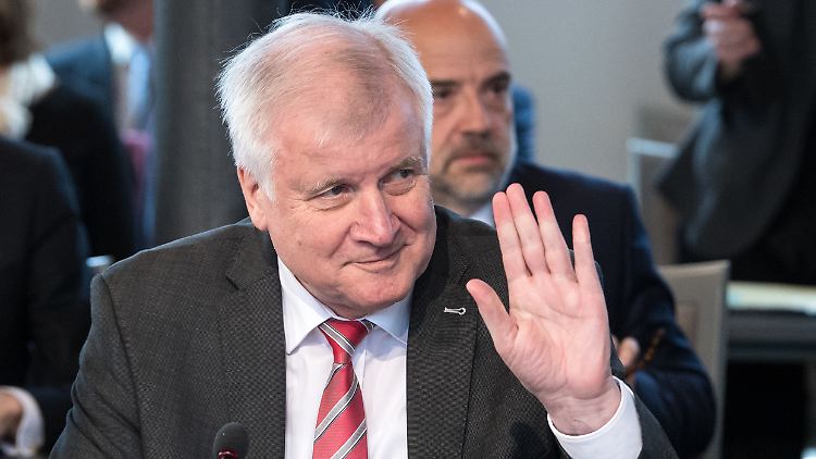 Mit einer neuen Strukturpolitik möchte Horst Seehofer die ungleichen Lebensverhältnisse in Deutschland angleichen.
