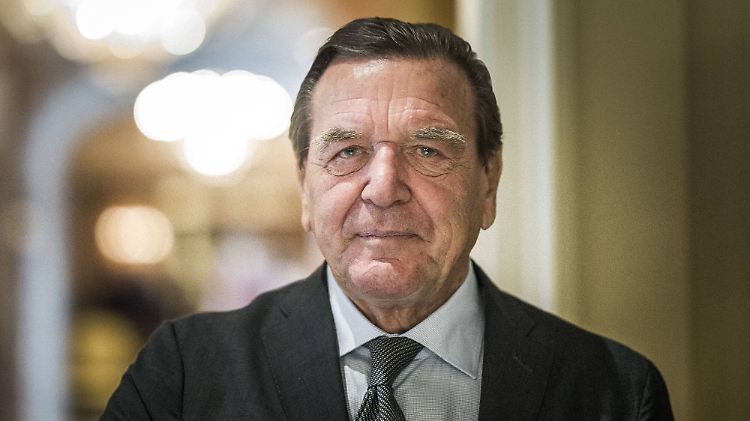 Gerhard Schröder war von 1998 bis 2005 Bundeskanzler.