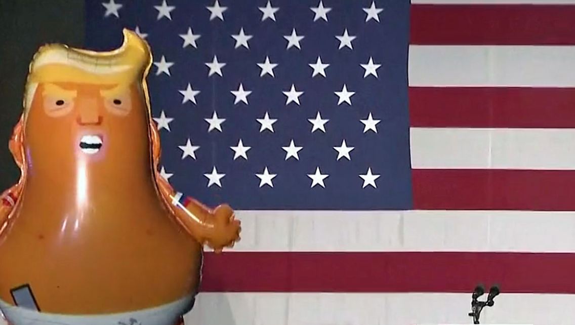 TrumpBallonUSFlag.jpg