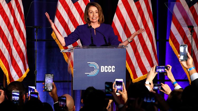 Die Demokratin Nancy Pelosi ist neue Mehrheitsführerin im Repräsentantenhaus. Für Christian Lammert gehört sie als Parteiobere trotzdem zu den Verlierern der Wahl.