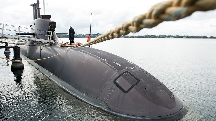 Das neue hochmoderne U-Boot "U36" der deutschen Marine.