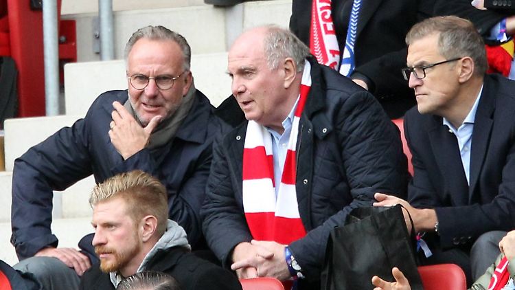 Bei der Jahreshauptversammlung des FC Bayern werden Uli Hoeneß und Karl-Heinz Rummenigge viele Fragen beantworten müssen.