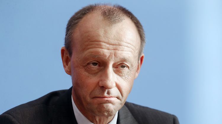 Die Nähe zu mutmaßlichen Cum-Ex-Beteiligten könnte für Friedrich Merz zur Belastung werden.