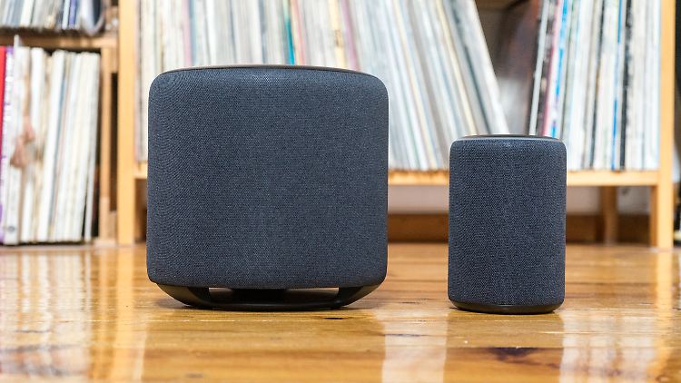 Starkes, aber neugieriges Paar: ein Amazon Echo Plus 2 mit seinem dicken Bass-Partner Echo Sub. 