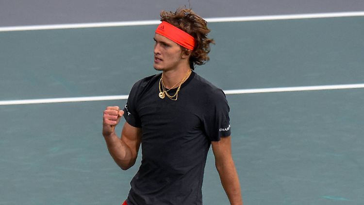 Schon zum zweiten Mal steht Zverev im Finale der ATP Tour - obwohl er gerade einmal 21 Jahre alt ist.