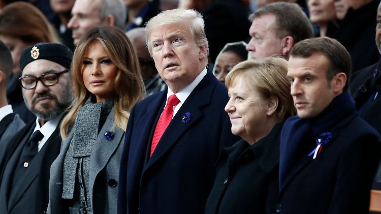 US-Präsident Trump, Bundeskanzlerin Merkel und Frankreichs Präsident Macron gedenken in Paris der Toten des Ersten Weltkriegs.