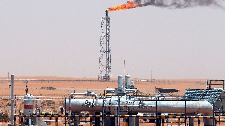 Im Dezember will Saudi-Arabien rund fünf Prozent weniger Erdöl produzieren.