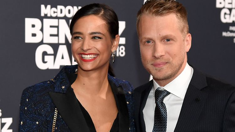 Amira Aly und Oliver Pocher sind wohl schon eine ganze Weile zusammen. Nun zeigen sich die beiden offiziell als Paar.