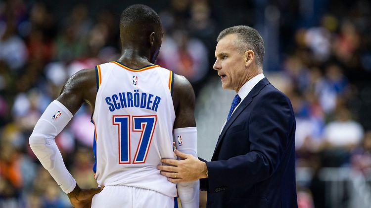Dennis Schröder erholte sich gegen Phoenix Suns von einer ganz schwachen ersten Halbzeit und wurde dann noch Matchwinner.