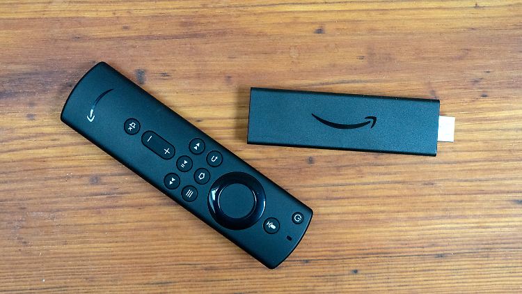 Klein, aber oho: der Amazon Fire TV Stick 4K mit neuer Alexa-Fernbedienung.