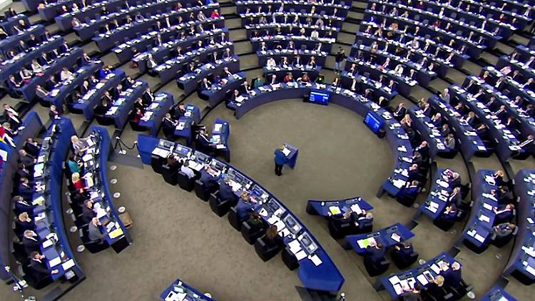 Merkel Europaparlament.JPG