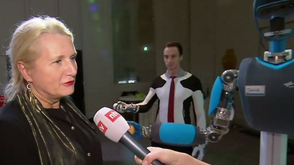 Roboter David Pascale Ehrenfreund.JPG