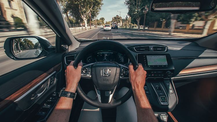 Das Cockpit des Honda CR-V Hybrid orientiert sich stark an der Ästhetik der Elektrofahrzeuge.